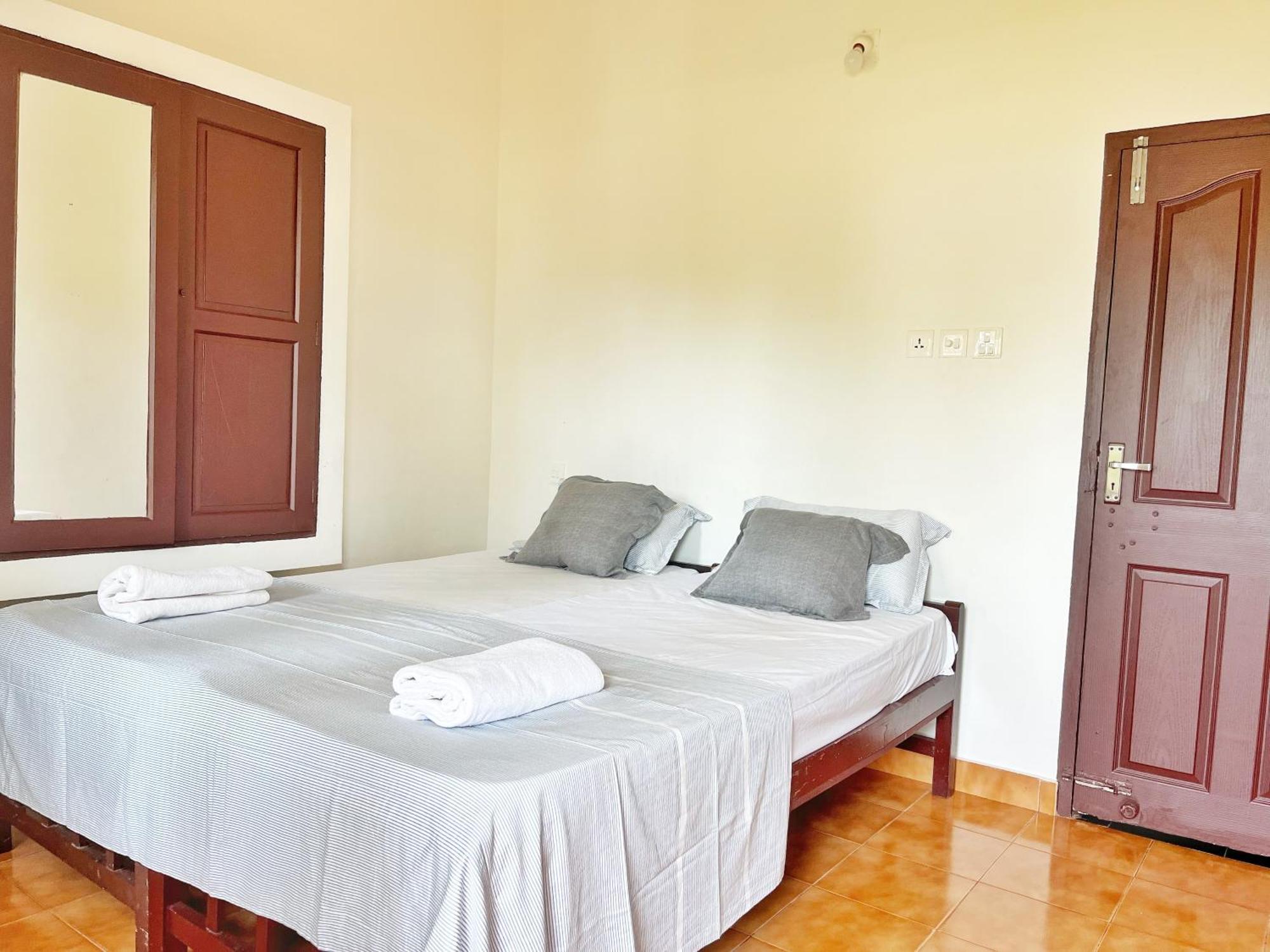 Bava Beach Resort & Retreat Center Varkala Exteriör bild