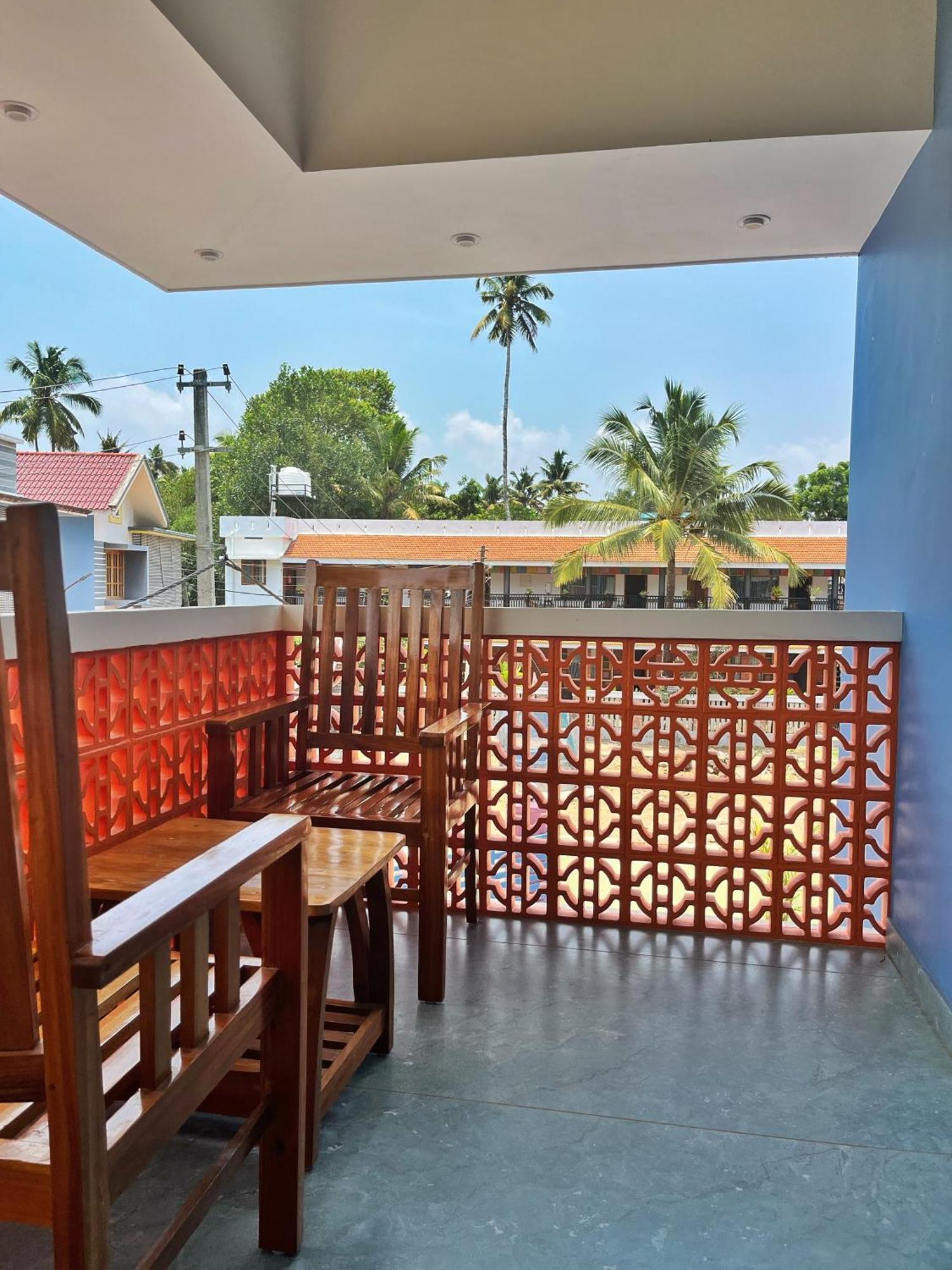 Bava Beach Resort & Retreat Center Varkala Exteriör bild
