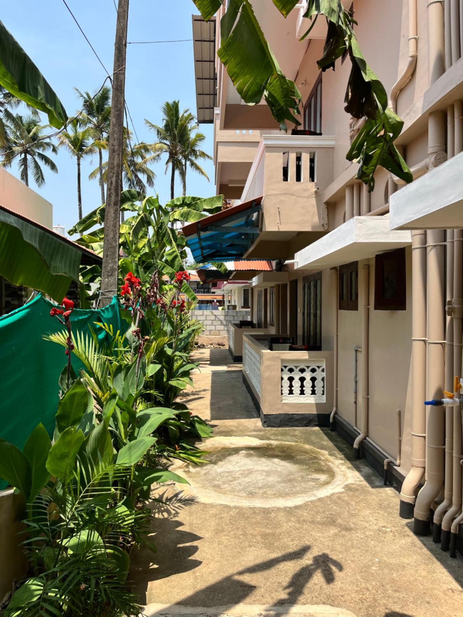 Bava Beach Resort & Retreat Center Varkala Exteriör bild