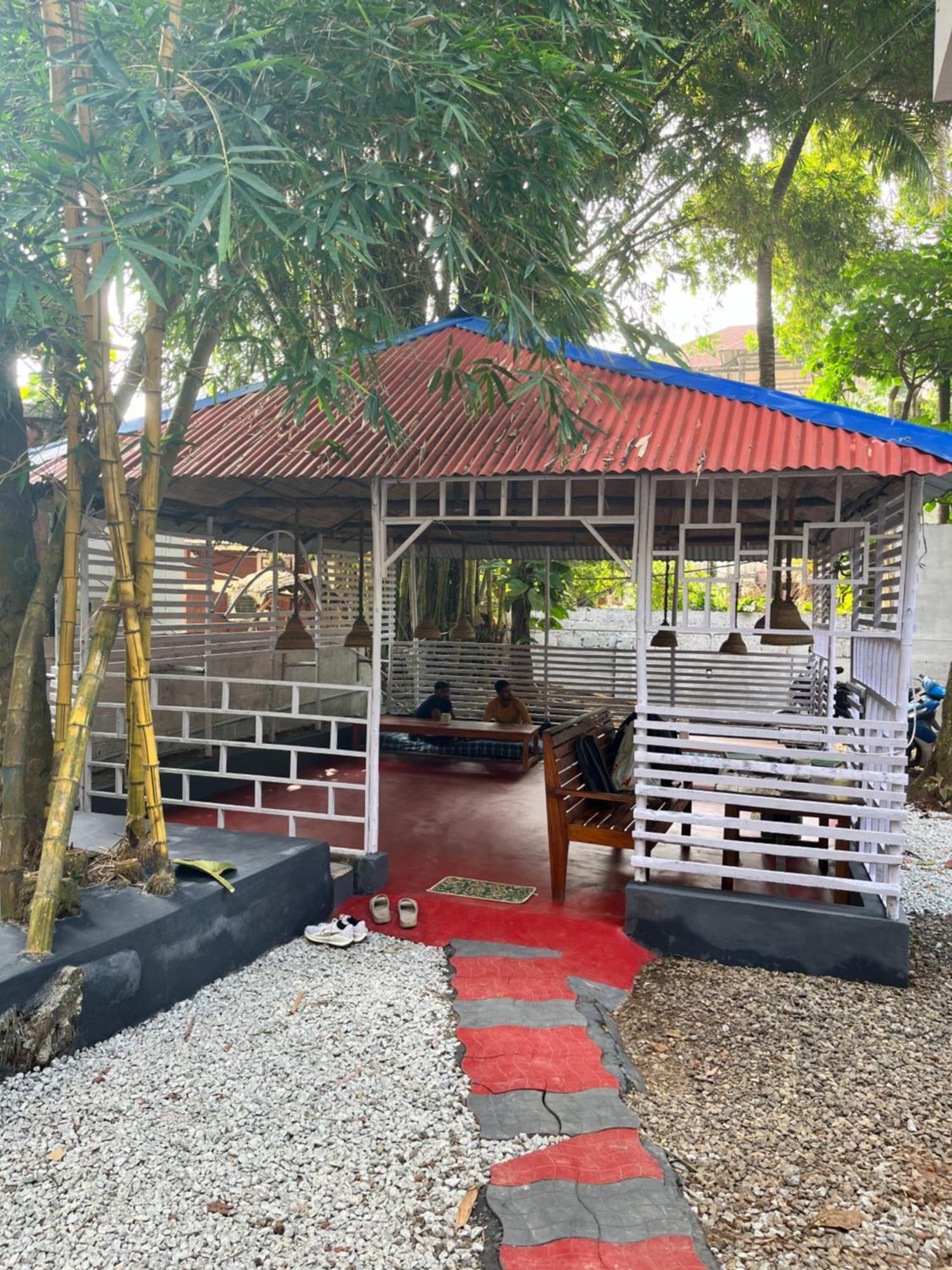 Bava Beach Resort & Retreat Center Varkala Exteriör bild
